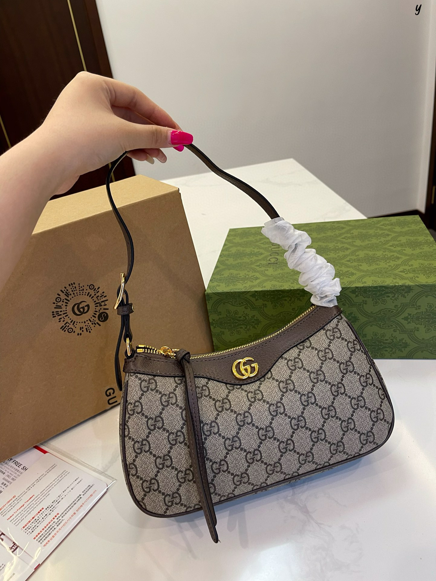 gucci 52.69   code 306-7000-R gallery