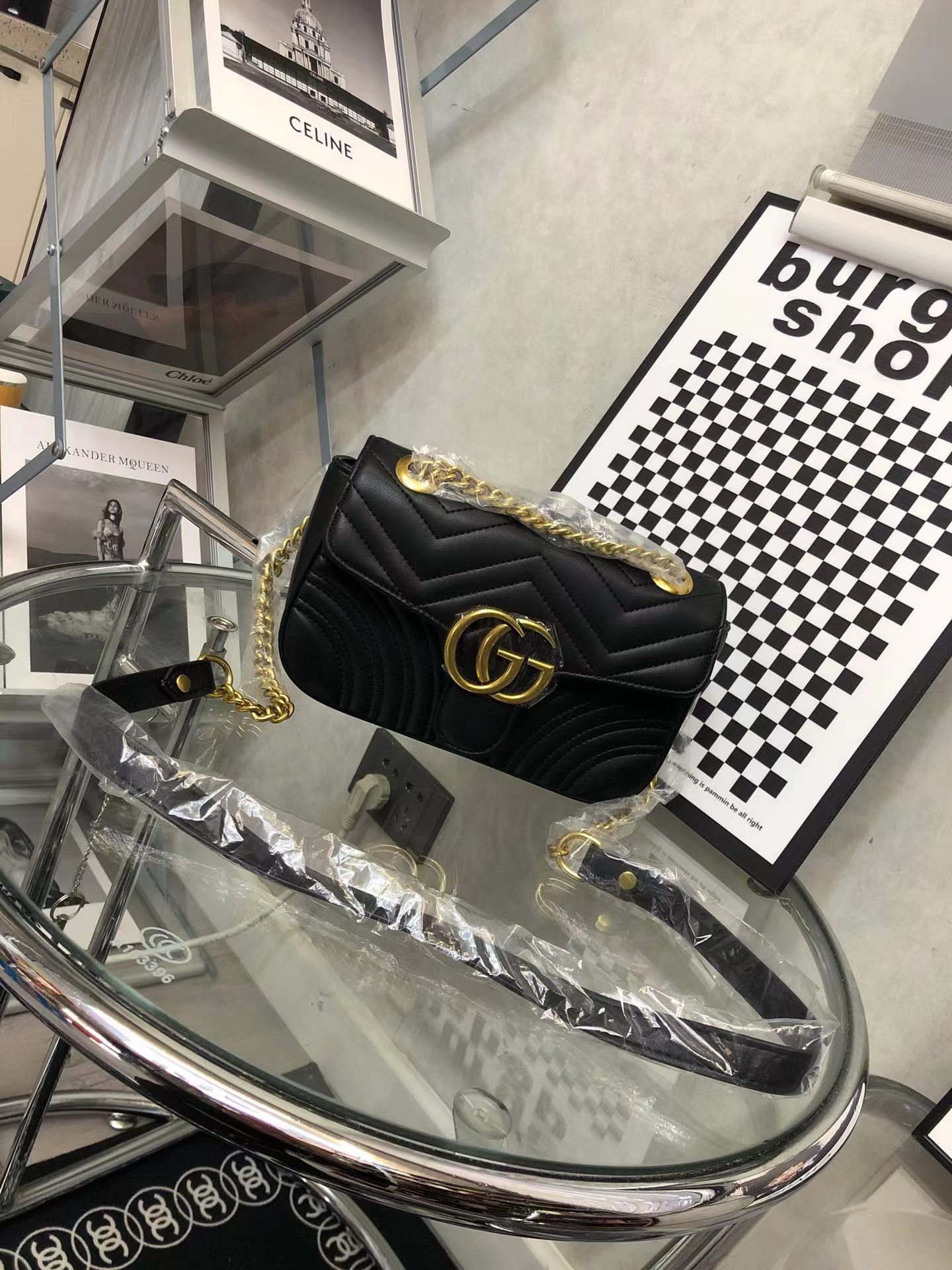 gucci 52.99$  CODE 472-6313-R gallery