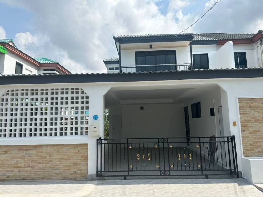 บ้านเดี่ยว 2 ชั้น