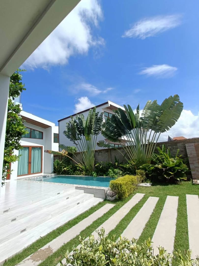 ขายบ้าน Pool Villa ลักชูรี่ 5 ห้องนอน 12.9 ล้านบาท - รูปที่ 2
