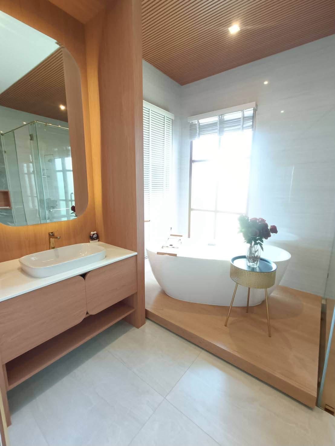 ขายบ้าน Pool Villa ลักชูรี่ 5 ห้องนอน 12.9 ล้านบาท - รูปที่ 8