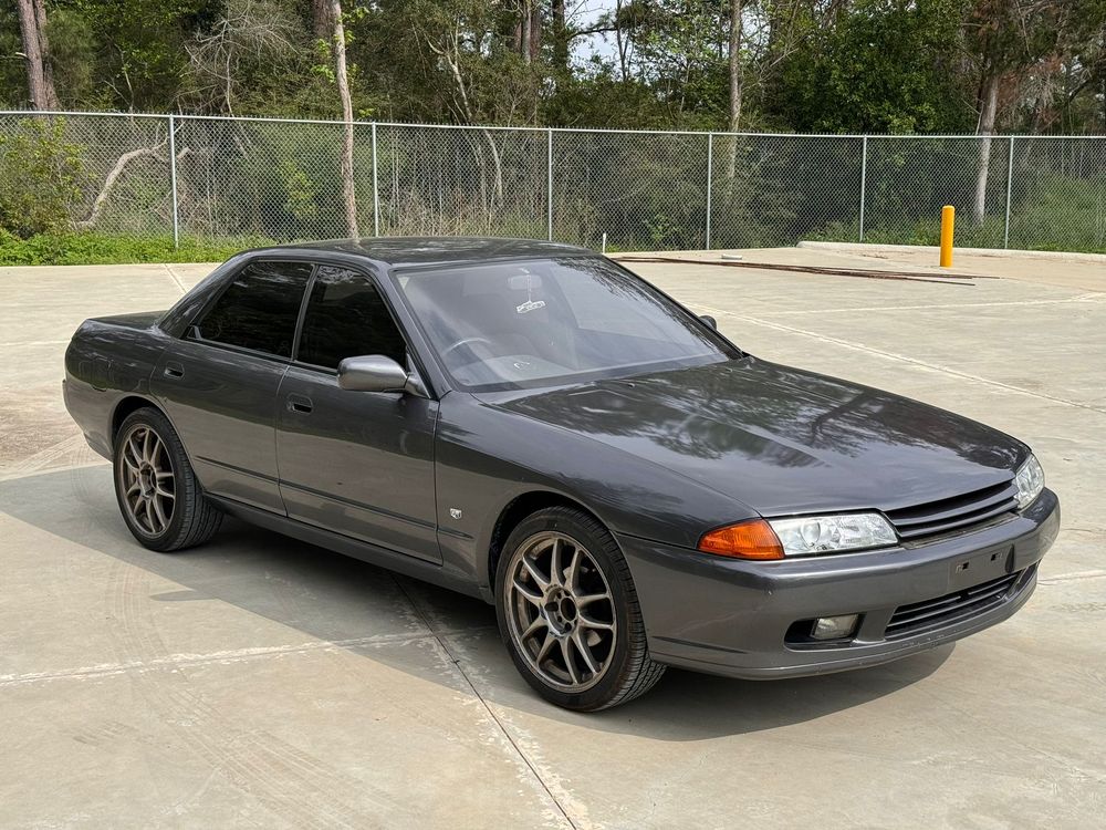 Nissan Skyline R32: An Ultimate Buyer's Guide