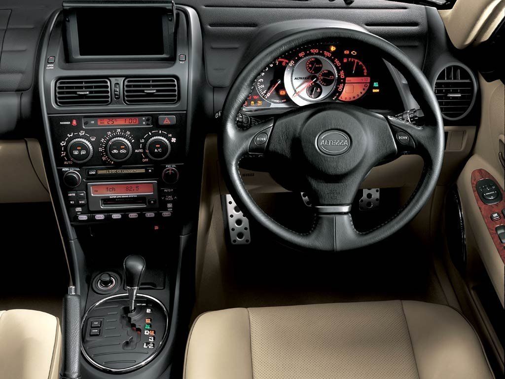 Toyota Altezza Interior