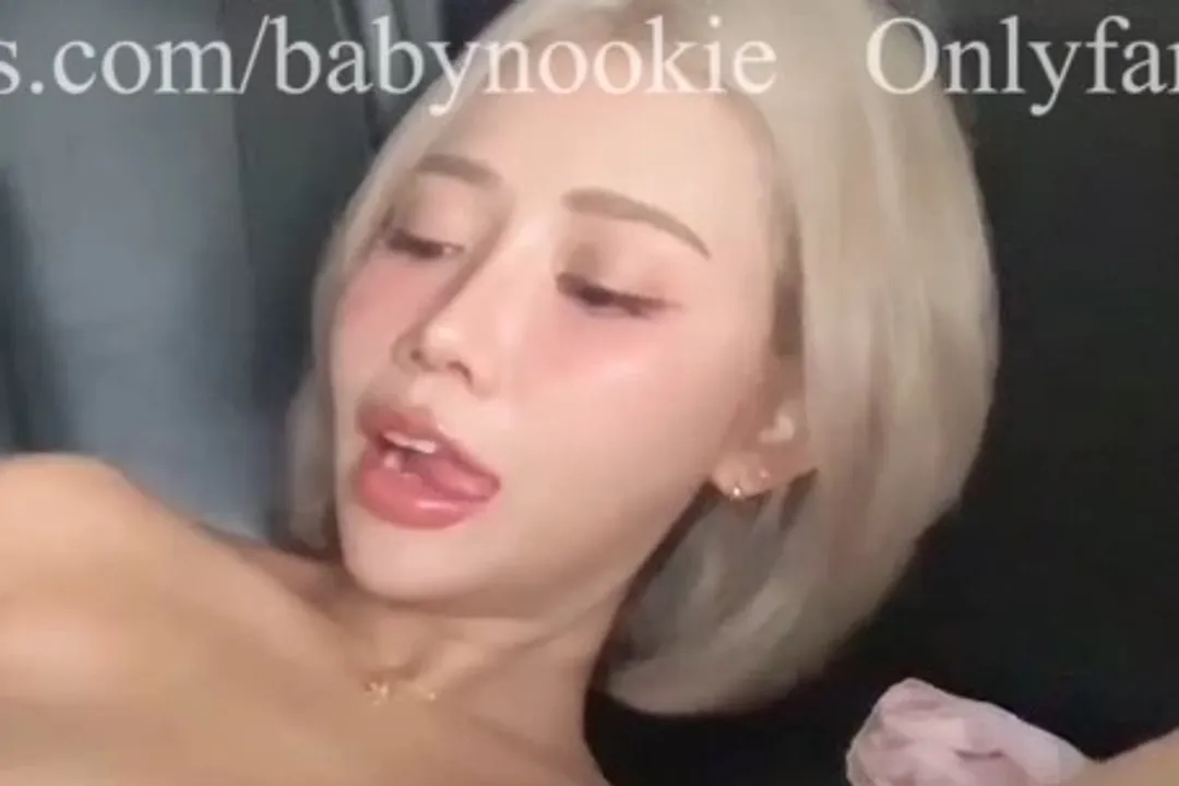 น้องนุ๊ก Babynookie OnlyFans โดนเลียในรถคาลานจอด