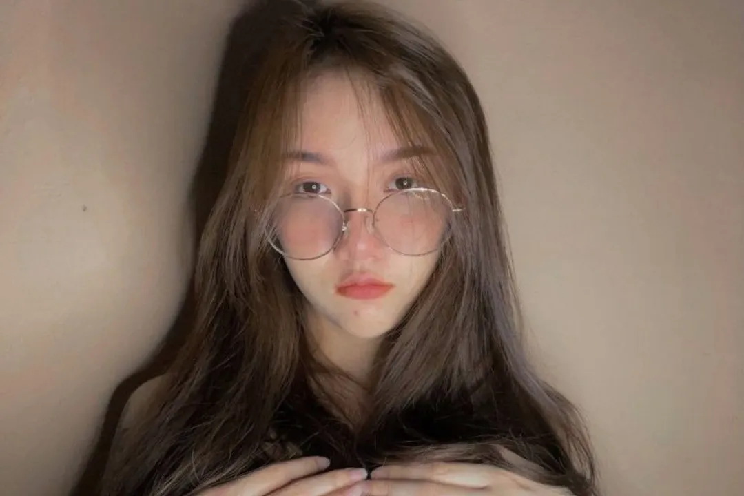 น้องพะพลอย kanyabunloed Onlyfans โดนเย็ดลั่นห้อง